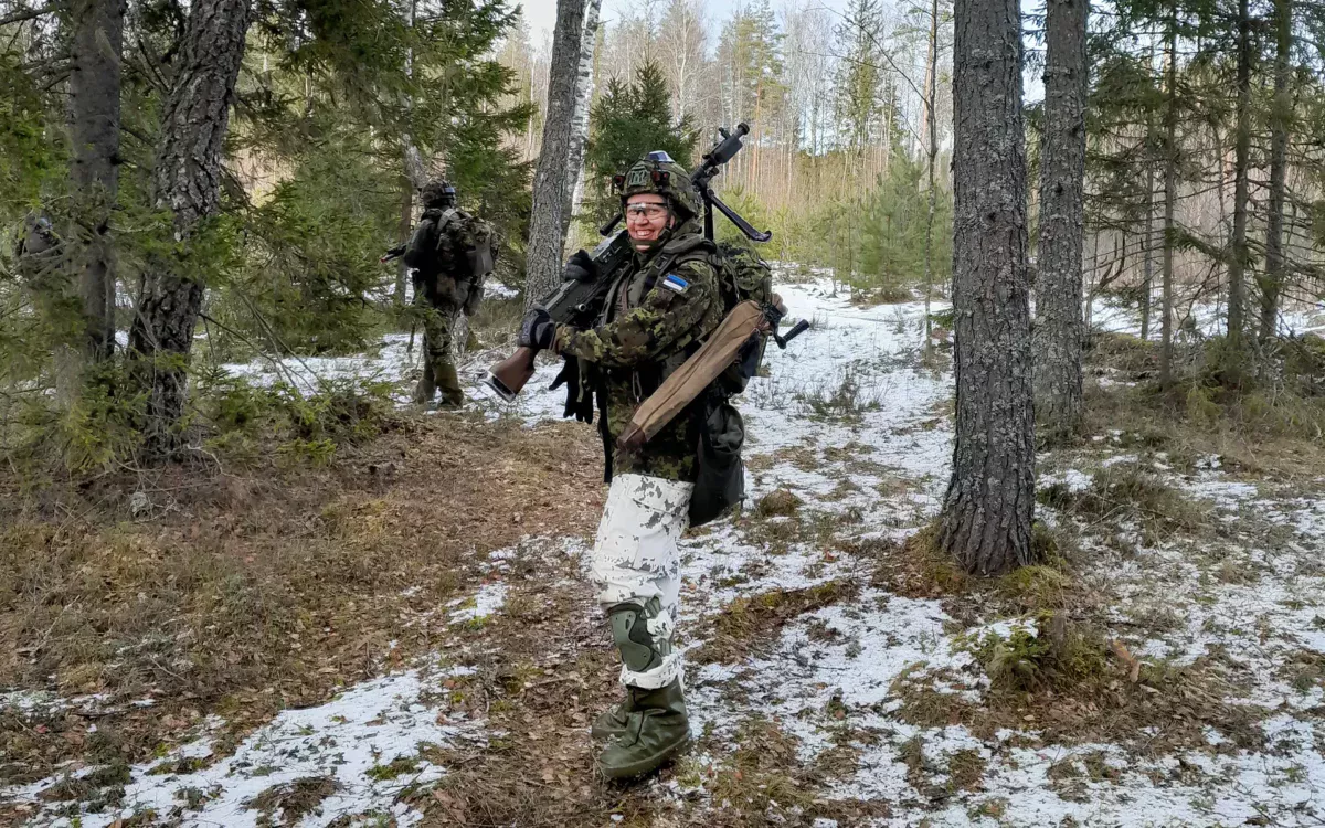 Face à la menace russe, les pays baltes et nordiques mobilisent toute la société pour leur défense