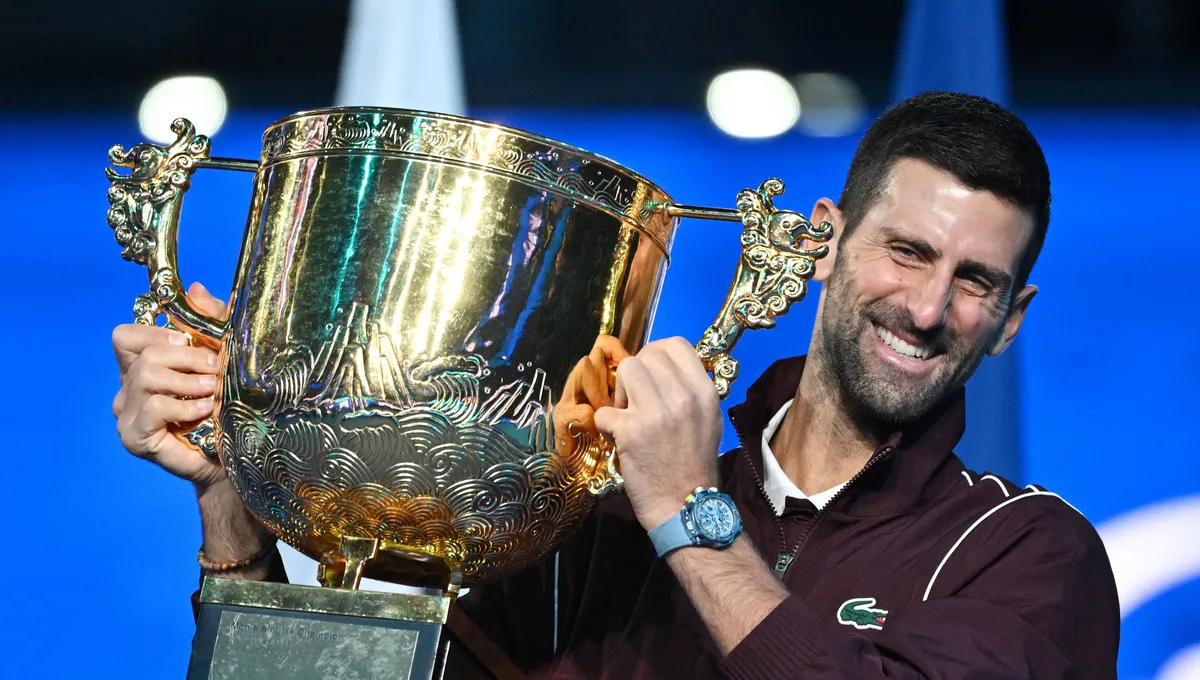 Tennis : Djokovic décroche un 102e titre à Pékin et vise les JO de Los Angeles 2028