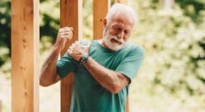 Alzheimer : un déclin musculaire précoce observé avant les symptômes cognitifs, selon une étude novatrice.
