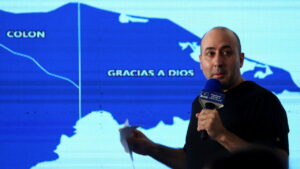 Bolivie : le consultant politique Fernando Cerimedo placé en détention provisoire