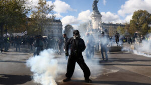 Pour Laurent Frajerman, la violence risque d’étouffer les mobilisations sociales en France