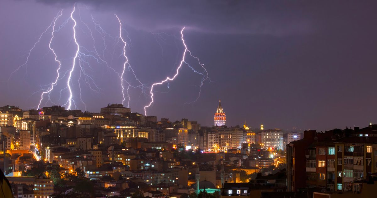 Inondations à Istanbul après des pluies dépassant 260 mm dans certains secteurs