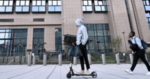 Bruxelles interdit les trottinettes électriques dans 19 zones touchées par le narcotrafic