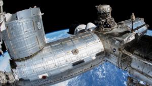 SpaceX expédie des organoïdes cérébraux et des rétines à l’ISS pour des recherches médicales avancées