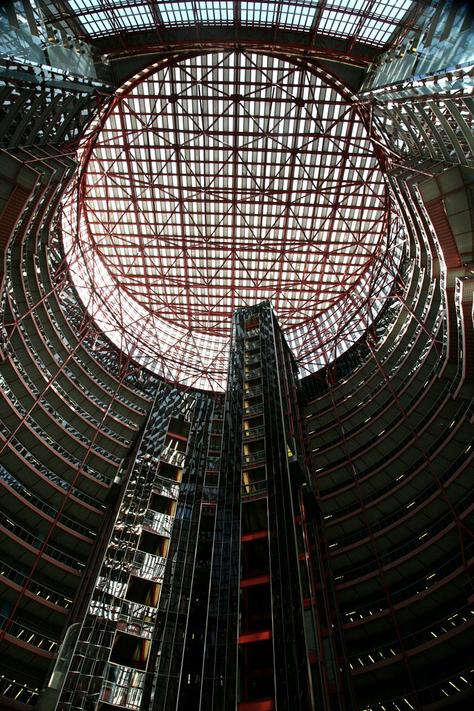 Chicago (ILL) Downtown, James R. Thompson Center JRTC, 1985