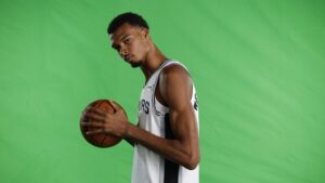 Wembanyama vise l&rsquo;excellence dans sa quatrième saison NBA avec les Spurs après l&rsquo;échec en finale.
