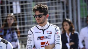 Esteban Ocon annonce son départ de Haas F1 Team à la fin de la saison 2026.