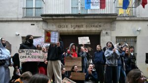 À Paris, des collégiens privés de cours plusieurs jours par les blocus lycéens