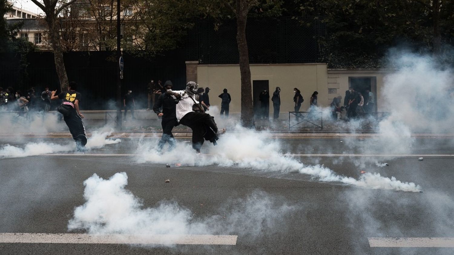 Mobilisation lycéenne : 937 forces de l’ordre, 248 élèves et 149 personnels blessés depuis le début du mouvement