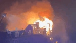 À Limoges, le campanile de l’hôtel de ville s’effondre dans un incendie après la manifestation