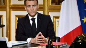 Après les violences du 17 octobre, Emmanuel Macron prendra la parole dimanche à 20 heures