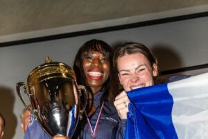 À Antibes, la sommelière Camille Guilbaud championne du monde de dégustation à l’aveugle avec Candy Sangare