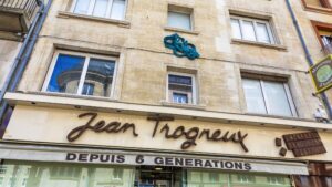 À Amiens, la préfecture nie avoir déployé des CRS pour protéger la boutique Trogneux