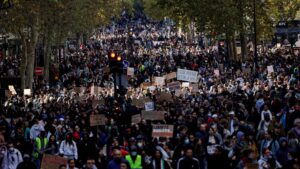 La coordination des gilets jaunes dépose une déclaration pour manifester samedi à Paris