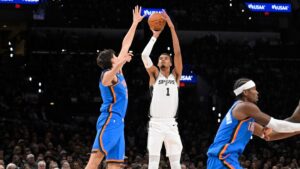 Wembanyama décevant, les Spurs s&rsquo;inclinent face au Thunder pour la reprise de la saison NBA