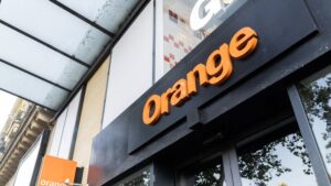 Orange rétablit son réseau mobile après une panne nationale liée à une défaillance technique