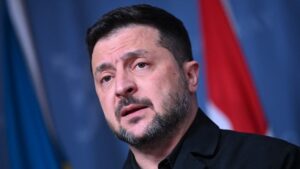 Zelensky estime qu’un gel du front doit précéder les discussions pour mettre fin à la guerre