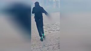 Grièvement blessé à la main, un manifestant à Toulouse lors des heurts du 24 octobre 2026