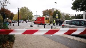 Trappes : après l&rsquo;attentat raciste, les habitants vivent dans la peur et appellent à plus de sécurité.