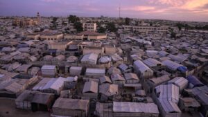 À Al-Mawasi, trois morts, dont une fillette, après une frappe israélienne, selon la Défense civile