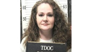 Christa Pike témoigne de douleurs persistantes après avoir survécu à deux injections létales aux États-Unis
