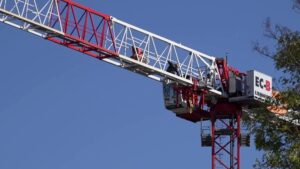 Sotteville-lès-Rouen : une grue de chantier menace de s&rsquo;effondrer, 250 habitants évacués.