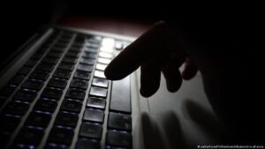 En Allemagne, Kerstin Claus alerte sur la hausse des abus sexuels en ligne visant les mineurs