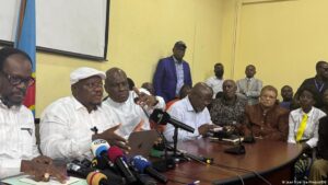En RDC, la C64 veut rapprocher Tshisekedi et Kabila, mais l’UDPS conteste sa neutralité