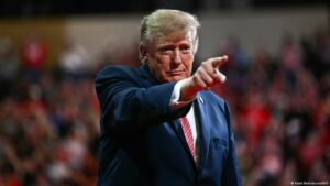Après la polémique, Trump promet de financer ses prochaines publicités par des dons de ses partisans