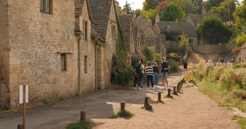 Une Américaine installée dans les Cotswolds raconte les défis de son intégration en Angleterre