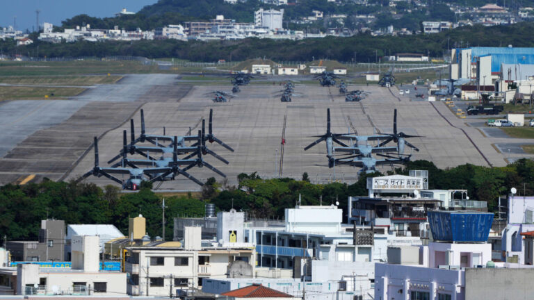 Après l’arrestation d’un Marine soupçonné de meurtre, l’armée impose un couvre-feu à Okinawa