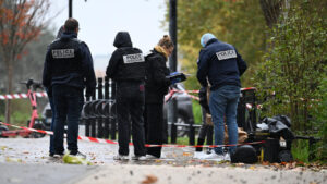 À Trappes, le suspect de l’attaque sort de garde à vue pour une évaluation psychiatrique
