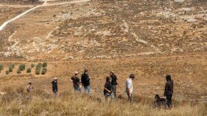 À Taybeh, des colons attaquent une délégation européenne et blessent un maire français