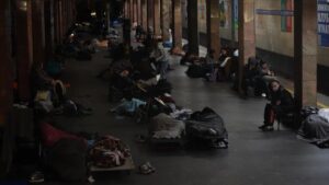 À Kiev, les habitants critiquent le manque d’abris anti-aériens à l’approche de l’hiver