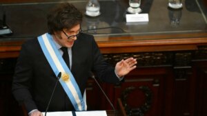 Argentine : Milei lance un plan de départs volontaires pour jusqu’à 20 000 fonctionnaires