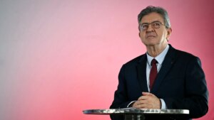 Mélenchon dénonce l&rsquo;incompatibilité de Dufourcq à Bpifrance avec les valeurs des insoumis