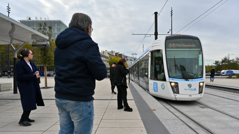 Panne chez Île-de-France Mobilités : les recharges Navigo bloquées pendant deux heures