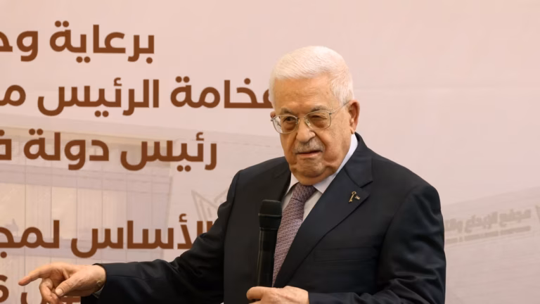 Élections palestiniennes reportées à 2027 : la France appelle Abbas à revenir sur sa décision