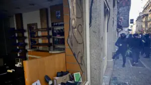 Après les manifestations du 17 octobre, 1 200 interpellations et des dégradations dans plusieurs villes