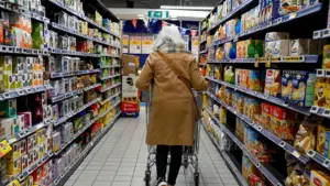 En octobre, la confiance des ménages tombe à 80 points, son niveau le plus bas depuis 2013