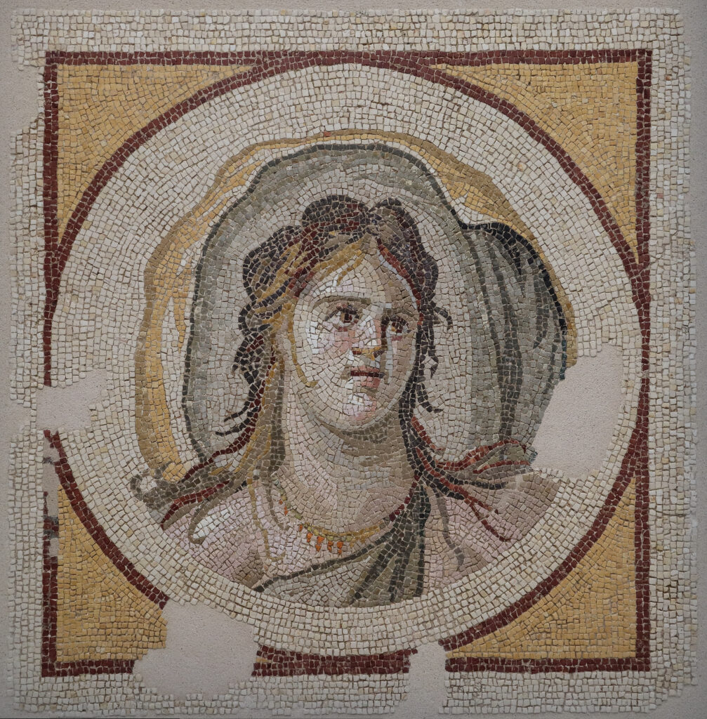 Personnification féminine - mosaïque (MND 1951 Ma 3460) - Louvre.jpg