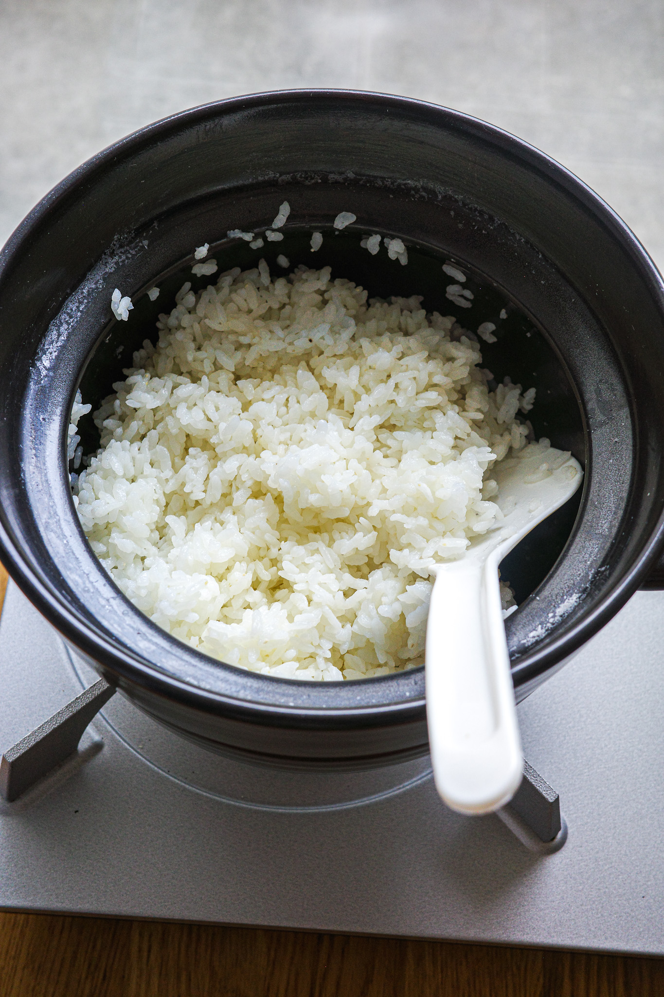 Cuisson du riz japonais : les bonnes proportions et les gestes pour une texture réussie