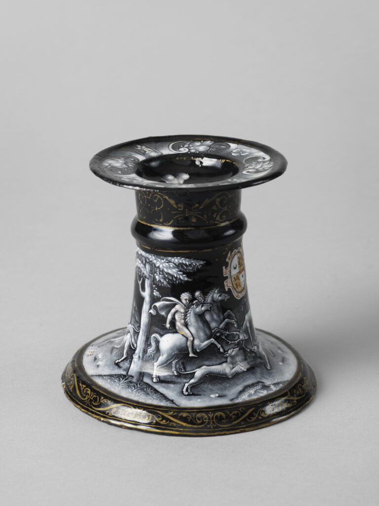 Salière à décor de scènes de chasse à l'ours et au cerf buste de femme, ODUT1262(5)