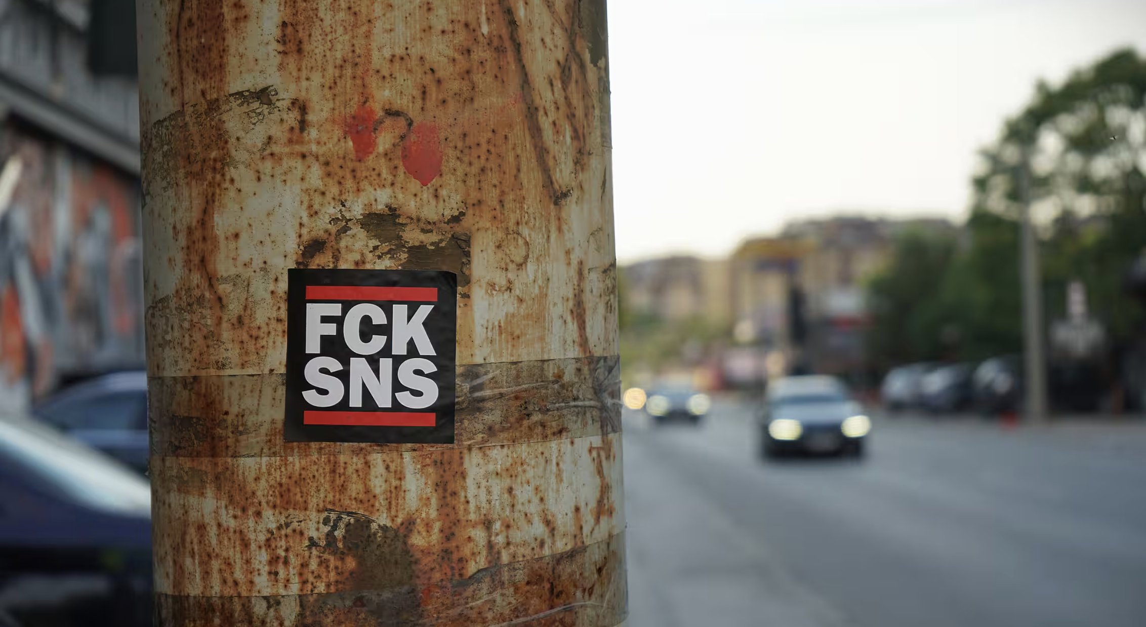 En Serbie, les médias indépendants confrontés aux violences et aux pressions financières du pouvoir