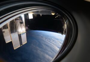 L&rsquo;horloge atomique française PHARAO atteint une précision inégalée en orbite pour étudier la relativité générale