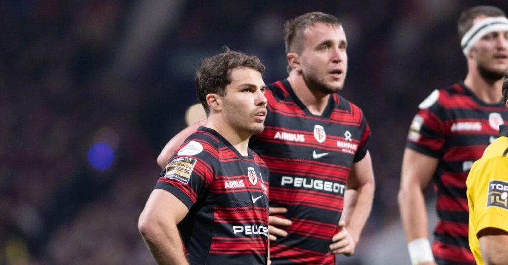 Antoine Dupont : soutien indéfectible d&rsquo;Anthony Jelonch après sa grave blessure au Tournoi des Six Nations
