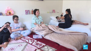 Au Liban, des enfants blessés du sud et évacués de Gaza se reconstruisent entre soins et école