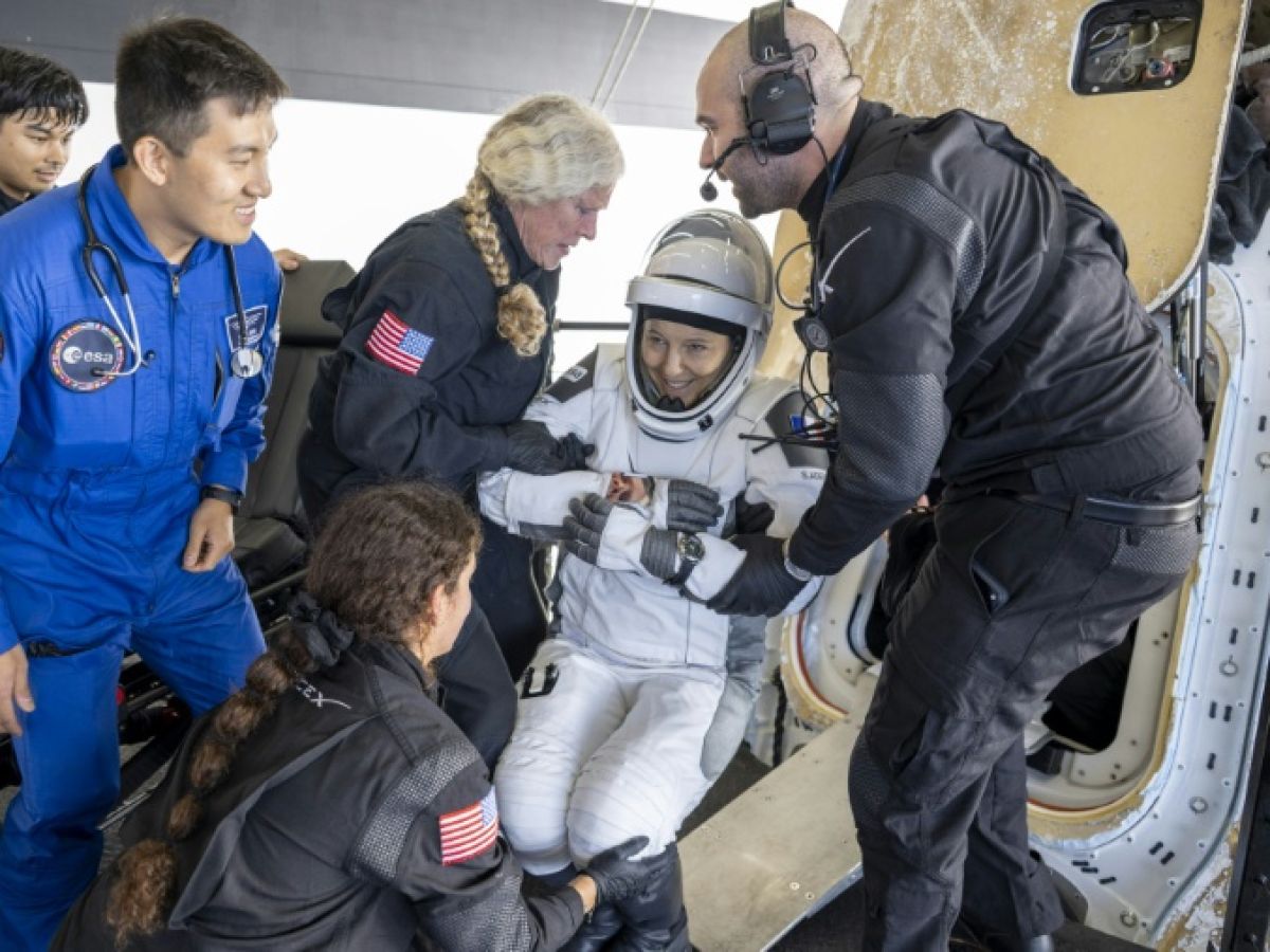 Sophie Adenot revient sur Terre après un séjour record de 235 jours dans l’ISS