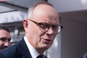 Édouard Philippe tient la deuxième édition de son apéro géant en visioconférence