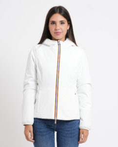 K-Way : une veste blanche réversible, imperméable et coupe-vent dès 251,10 €